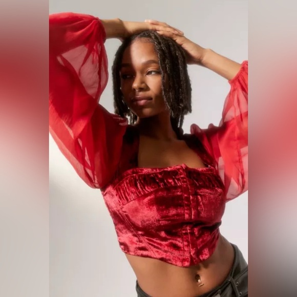 UO Peggy Velvet Puff Sleeve Bustier Top - Picture 2 of 6